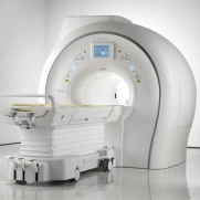 اعتراض به عدم وجود دستگاه ام‌آرآی (MRI) برای افراد وزن بالا در مرکز نفت ایران، کلان‌شهر اهواز